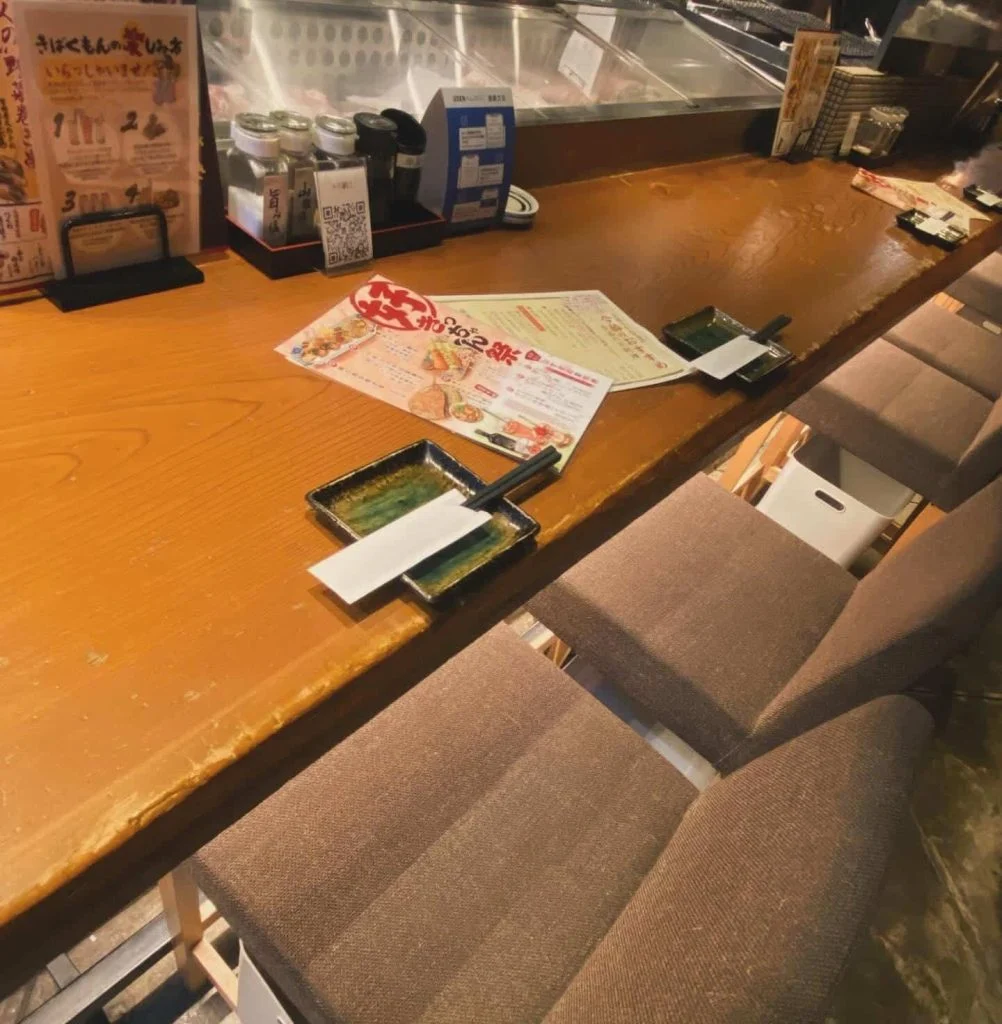 栄でお店をお探しならきばくもんへ！@野菜巻き串/栄/フルーツ酎ハイ/居酒屋/博多野菜巻き串といえばきばくもん