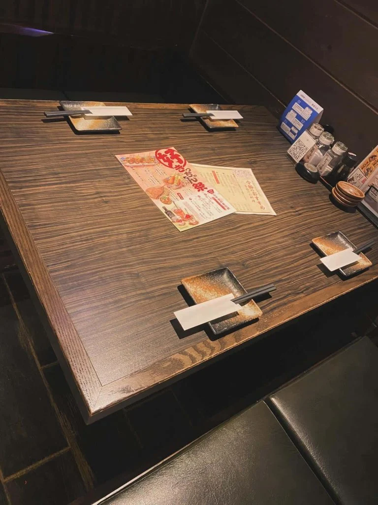 栄でお店をお探しならきばくもんへ!@野菜巻き串/栄/フルーツ酎ハイ/居酒屋/博多野菜巻き串といえばきばくもん