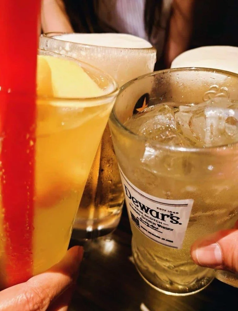 栄でお店をお探しならきばくもんへ!@野菜巻き串/栄/フルーツ酎ハイ/居酒屋/博多野菜巻き串といえばきばくもん