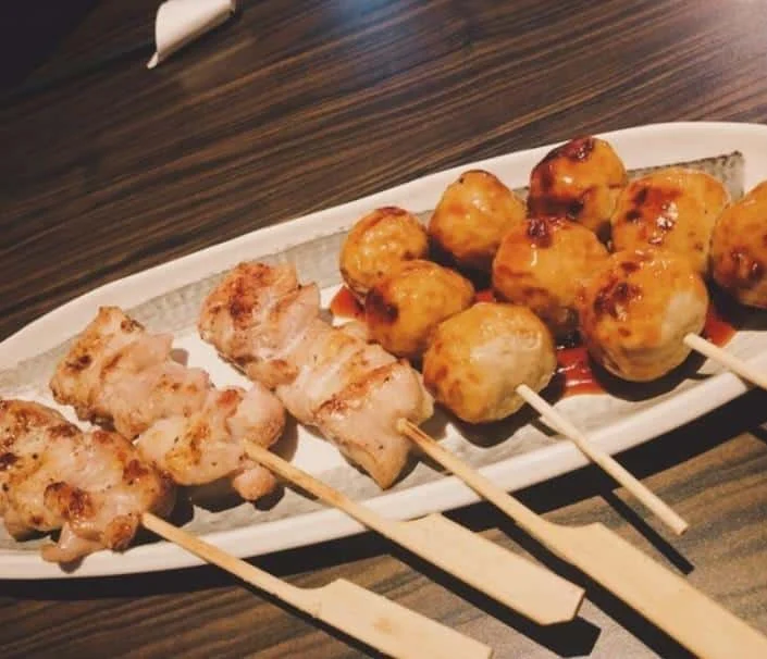 栄でお店をお探しならきばくもんへ！@野菜巻き串/栄/フルーツ酎ハイ/居酒屋/博多野菜巻き串といえばきばくもん